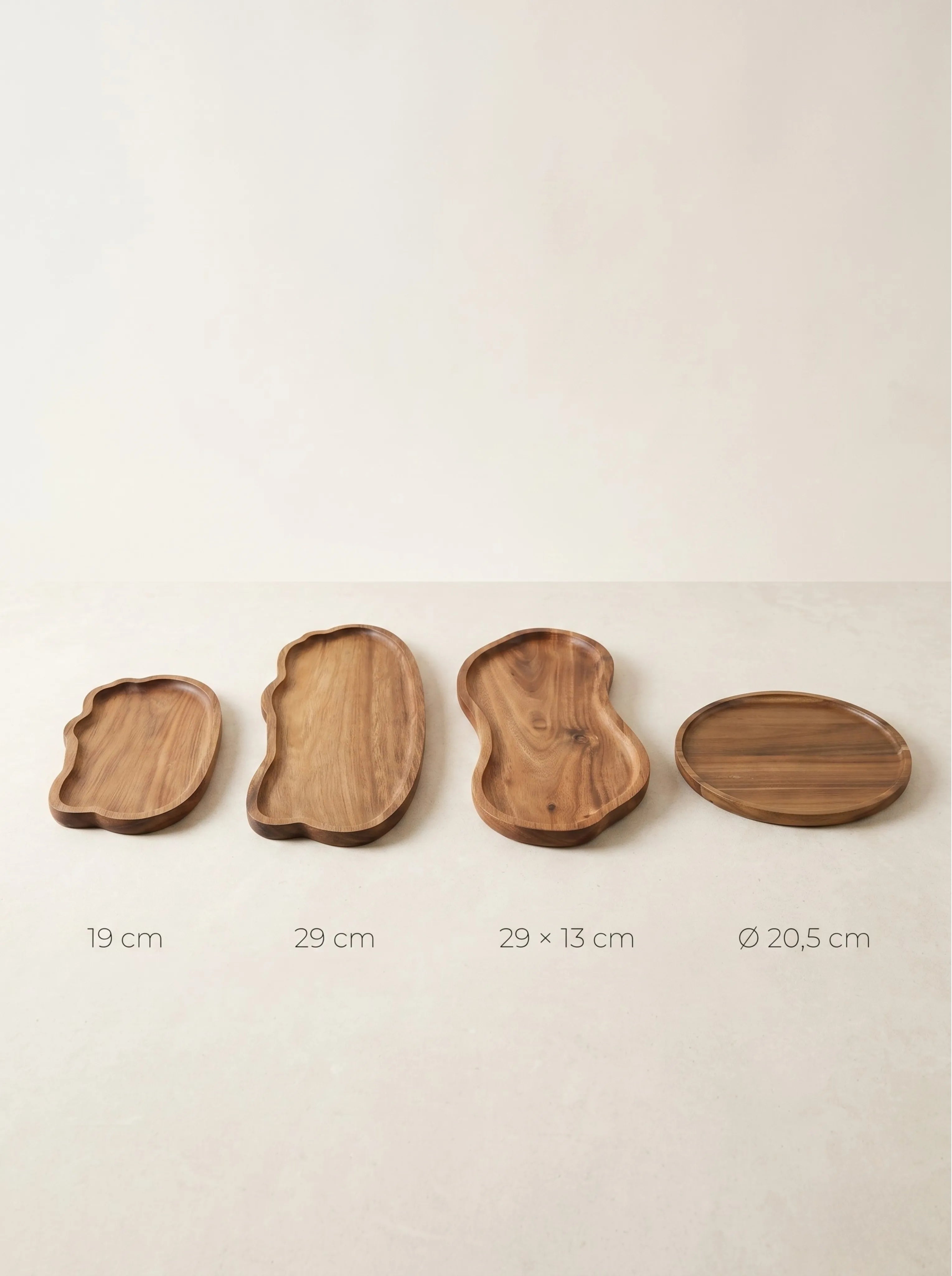Plateau bois acacia organique - détail grain naturel